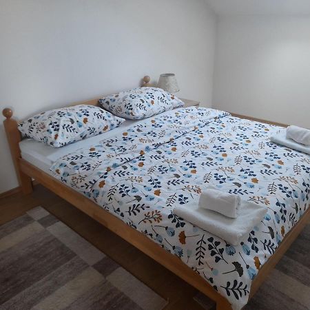 Apartman Zoran リヴノ エクステリア 写真