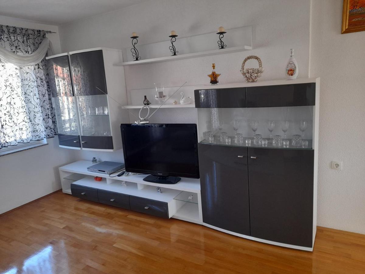 Apartman Zoran リヴノ エクステリア 写真